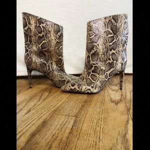 Vintage Express Snakeskin Boots, Women’s size 8.5, Discontinued at Express.